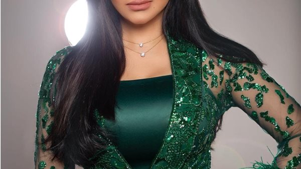 خبيرة التجميل لجين قفاص : المكياج كابوس يهدد صحة المرأة  | صور