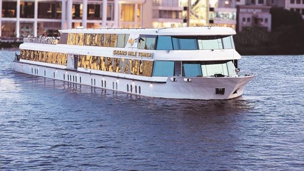 اجعل من الفالنتاين ليلة لا تُنسى في فندق جراند نايل تاور