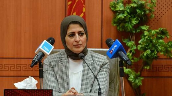 أحمد موسى عن الساخرين من صور وزيرة الصحة: تافهين ولا يستحقون الرد | فيديو