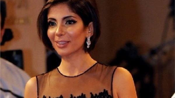 كيف تحضرت منى زكي لتقديم شخصية جيهان السادات وسعاد حسني؟