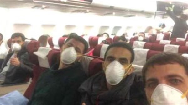 متحدث الوزراء: 200 طبيب يشرفون على العائدين من الصين | فيديو