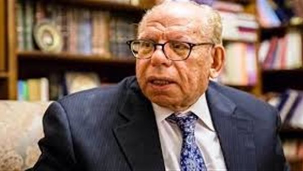 صلاح فضل: أطالب بإلغاء قانون إزدراء الأديان | فيديو 