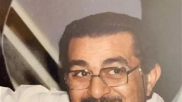 نجل فهمى عبد الحميد : اشتغلت مع والدى بواسطة وكان يتجنبني | فيديو