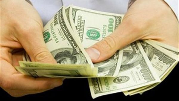 خبير اقتصادي: الدولار يهيمن على 65% من الاحتياطي النقدي العالمي | فيديو 