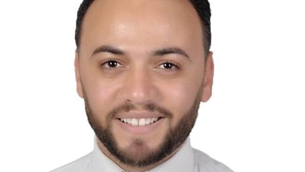 أحمد حلاوة يروي معاناة الشباب خلال رحلات الهجرة غير الشرعية