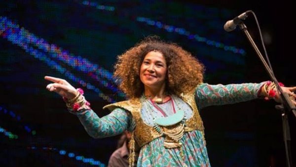 غالية بن علي: كانوا يطلقون عليّ مارادونا ووالدي من صعيد تونس | فيديو