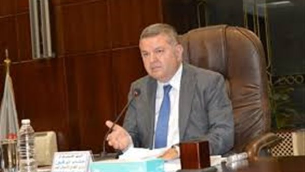 وزير قطاع الأعمال : 28 شركة فى الغزل والنسيج تعاني من الخسائر | فيديو