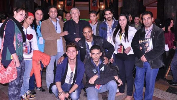 أبرز محطات نجاح مسرحية وجوه التي تقدم الأربعاء والخميس للصحفيين مجانا | فيديو وصور 