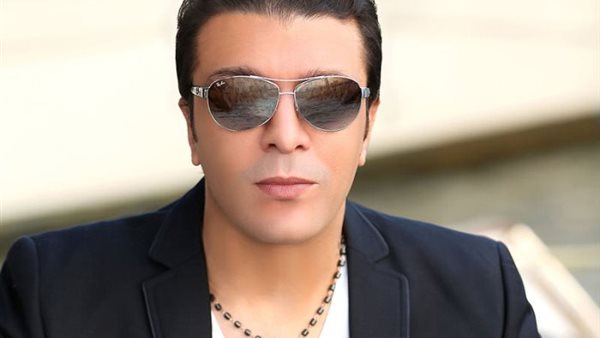 مصطفى كامل: بعض مطربي المهرجانات حصلوا على تصاريح الغناء بالرشاوى | فيديو