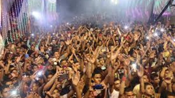 حلمي بكر يطالب بمعاقبة جمهور المهرجانات | فيديو