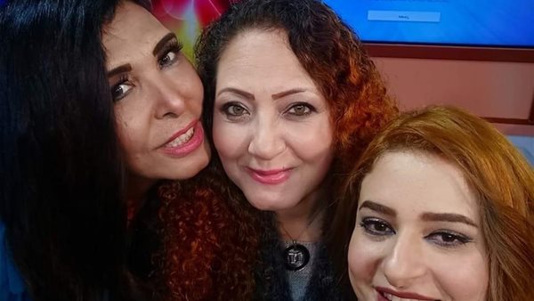 عنبر تحكي كواليس عملها مع الزعيم ومحمد صبحي في 