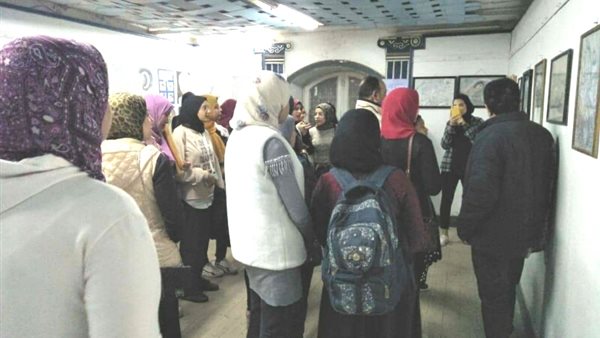 بمشاركة الرواد.. معرض فنون تشكيلية بقصر ثقافة المحلة | صور