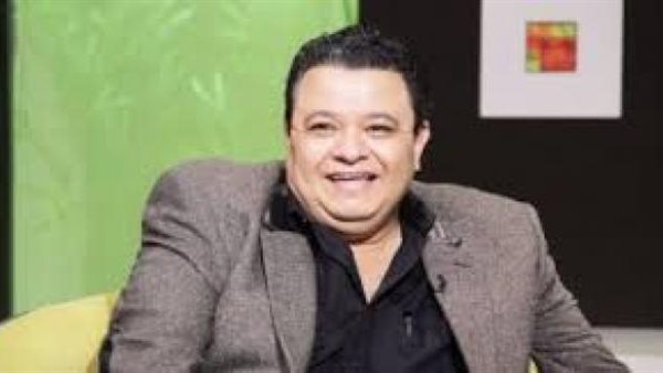 خالد جلال : إتقاني للغة الفرنسية ساعدني في الحصول علي منحة دراسية في باريس | فيديو