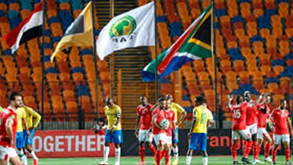 أحمد موسي يهنىء الأهلي بالفوز على صن داونز: البطولة تنادي المارد الأحمر الجبار | فيديو 