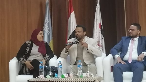 نائب رئيس تحرير فيتو : الأخبار الكاذبة والمضللة تملأ سماء الانترنت وعلى الدولة اتاحة المعلومات الصحيحة | صور