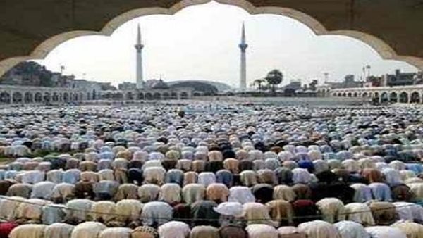 جمعة: يجوز إلغاء صلاة الجمعة وتأديتها ظهرًا في البيوت