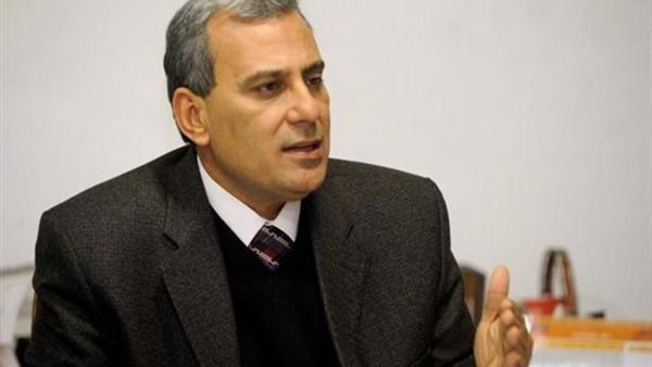 جابر نصار يكشف أسباب تحويله من الشعبة العلمية إلى الأدبية في الثانوية | فيديو 