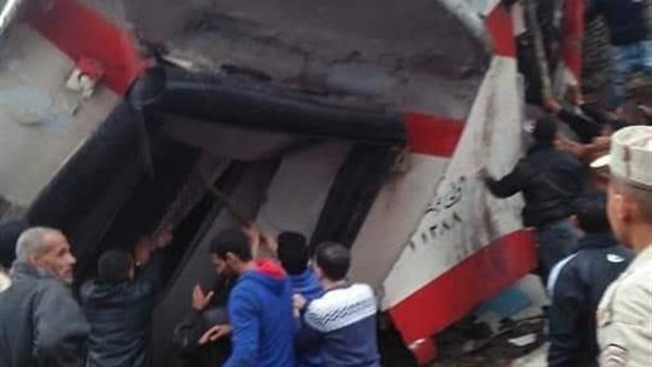 الصحة: إصابة 13 مواطنا في حادث تصادم قطارين بالقاهرة ولا وفيات