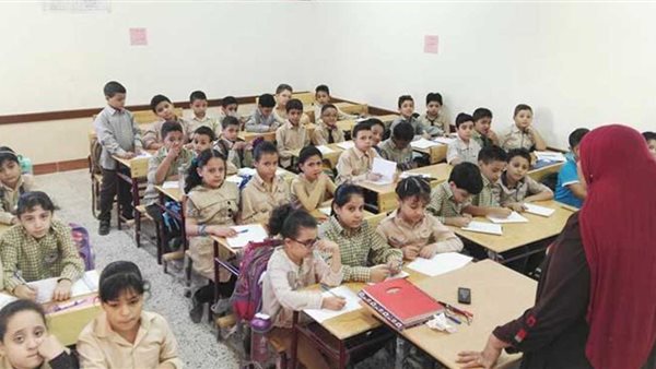 قرار جديد من الحكومة بشأن الدراسة في الجامعات والمدارس غدا