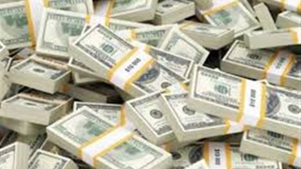 تحرك مجددا بختام التعاملات .. مفاجأة في سعر الدولار 
