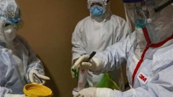 باختبار منزلى بسيط يستغرق 10 ثواني.. كيف تتأكد من عدم إصابتك بكورونا ؟ | فيديو 