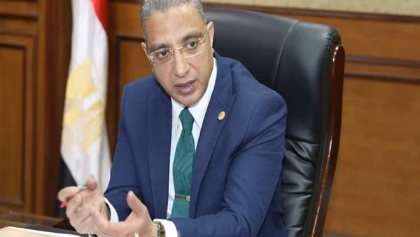 محافظ الفيوم: إلغاء الاسواق العامة وتعقيم ماكينات الصرف الآلى | فيديو