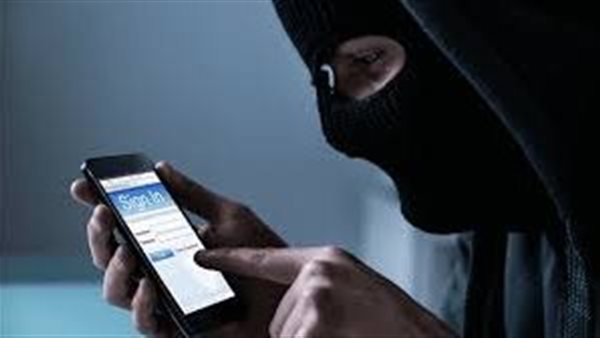 بعد تحذيرات جوجل وآبل.. 6 نصائح لحماية هاتفك من الاختراق