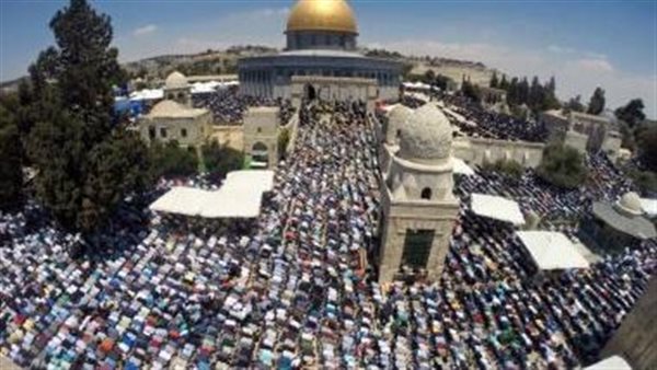 موظفو الأقصى يطمئنون المصلّين: لا اقتحامات مرتقبة والصلوات بوقتها