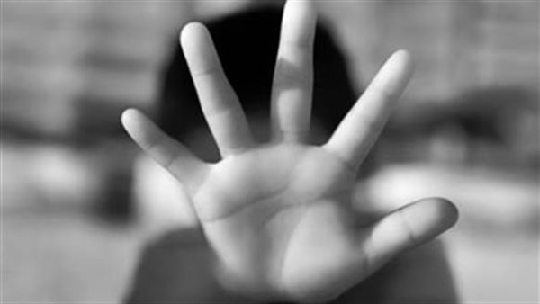 تفاصيل حبس المتهم باستدراج جارته إلى شقته بالهرم والاعتداء عليها