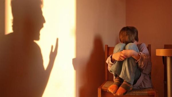 عرض أطفال مدرسة التجمع المعتدى عليهم من فرد أمن على الطب الشرعي