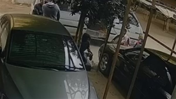 جابتني من شعري.. أقوال مشرفة مدرسة العمرانية المعتدى عليها من ولية أمر وزوجها