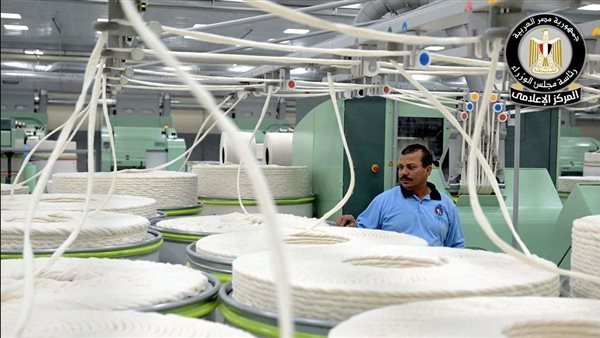 الحكومة تكشف حقيقة بيع مصانع الغزل والنسيج بعد مليارات تطويرها