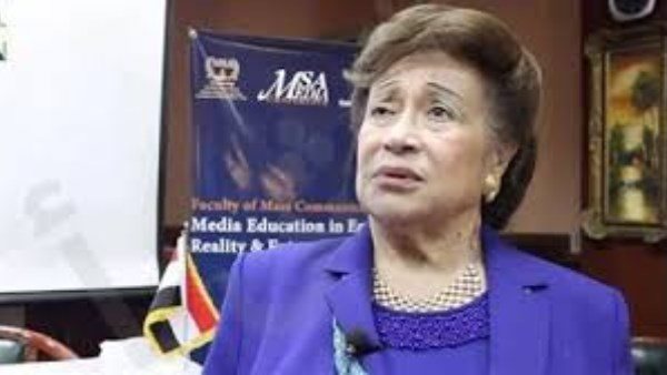  القصة الكاملة لأزمة الدكتورة نوال الدجوي مع أسرتها في قضية الحجر 