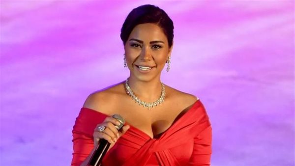 سبب مرضها.. تفاصيل نقل شيرين عبدالوهاب بسيارة الإسعاف