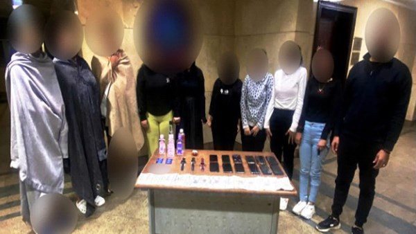 تفاصيل ضبط شبكة لممارسة الرذيلة والفجور داخل نادى صحى في الشيخ زايد 