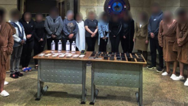  10 سيدات و7 رجال.. تفاصيل سقوط وكر للأعمال المنافية داخل نادٍ صحي بالتجمع