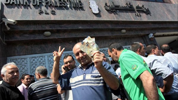 بين الاستحقاق الوطني والعدالة الشاملة: إصلاح نظام رواتب الأسرى والشهداء يشعل الجدل في مدن الضفة