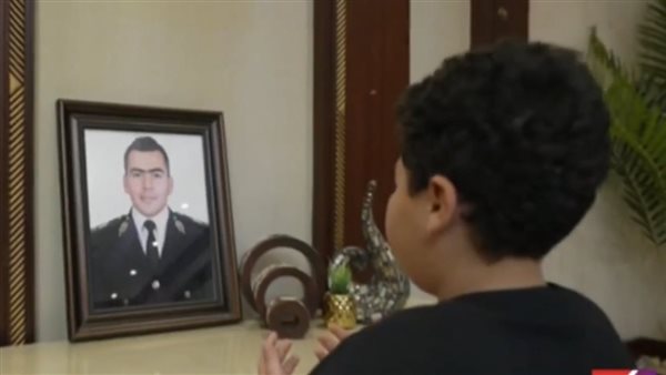  بعد رسالة مؤثرة من نجله.. من هو الشهيد البطل العقيد رامي هلال؟