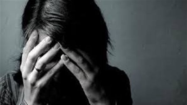 لامس مناطق حساسة.. تفاصيل القبض على طالب تحرش بمعلمة أثناء الامتحانات بالقاهرة