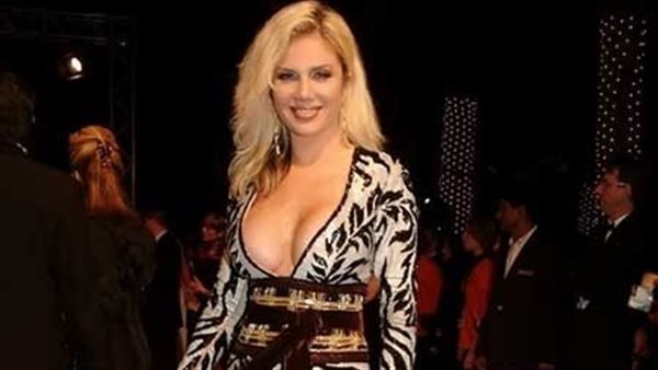 بالتايجر.. نيكول سابا تخطف الأنظار بإطلالة جديدة | شاهد