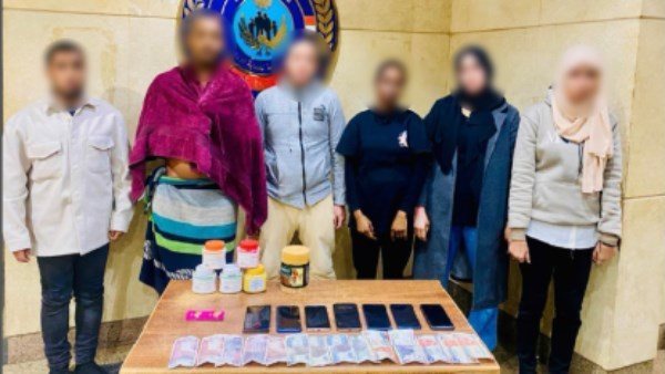 تفاصيل مداهمة نادي صحي يدار للأعمال المنافية للآداب بالعجوزة