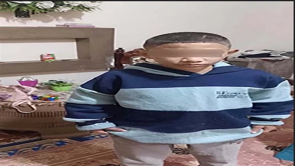 سيد فقد صوته تحت تعذيب مرات الأب.. كيف أنقذت شهامة الجيران يتيم بالفيوم؟