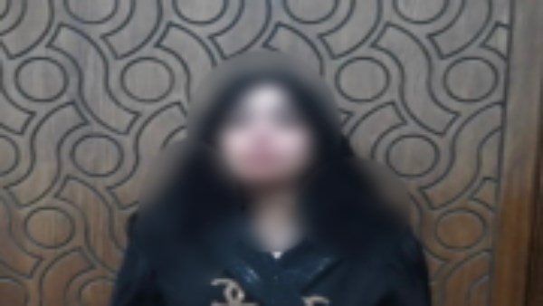 تفاصيل القبض على فتاة تمارس الأعمال المنافية للآداب بالإسكندرية 