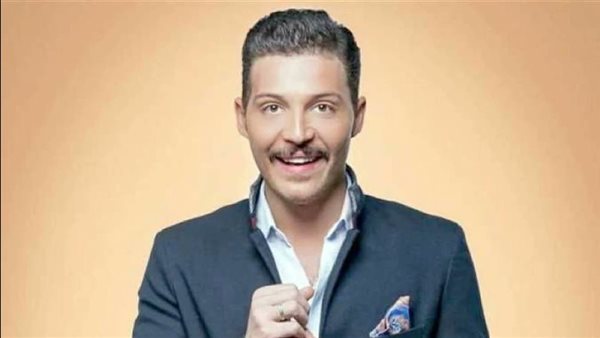 جالي غرفة الفندق.. ماذا قالت الفتاة صاحبة بلاغ التحرش ضد الفنان محمود حجازي ؟