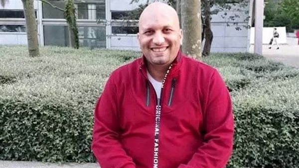 بالبالطو الأبيض.. وفاة مفاجئة لطبيب أثناء عمله في التأمين الصحي بكفر الشيخ 