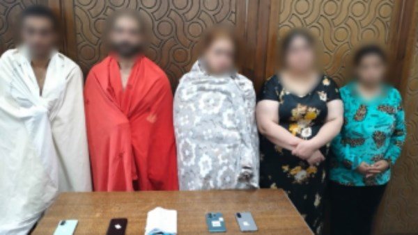 تفاصيل القبض على سيدتين يمارسان الرذيلة داخل منزل بالإسكندرية 