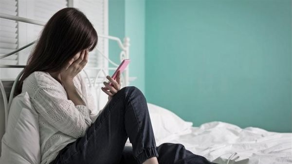  30 ألف جنيه أو أفضحك.. تفاصيل حبس المتهم بابتزاز صديقته بصور خاصة في الجيزة 