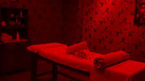 المتعة الحرام خلف الأبواب المغلقة.. كيف انتهت مغامرة المتهمين داخل ناد صحي بالعجوزة؟ 