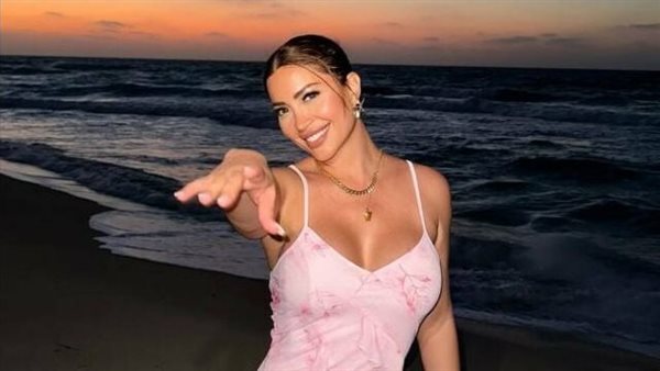 بالأحمر.. نسرين طافش تخطف الأنظار بهذه الإطلالة | شاهد