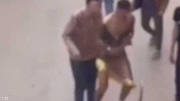  عملوله ميكب وحلقوله شعره.. أسرة فتاة تنتقم من شاب لارتباطه بابنتهم في الجيزة 